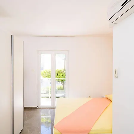 & Bari I アパート ムリニ