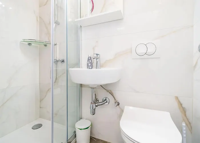 Apartament & Bari I *